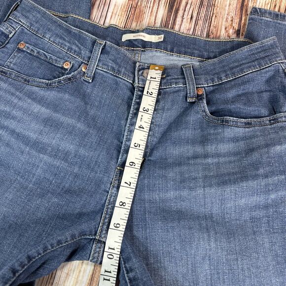 Levi's BOYFRIEND Womens Sz 30 Blue Mid Rise Crop Capri Jeans Denim Pants 32x26.5 - Picture 4 of 11